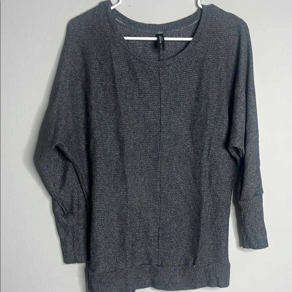 Women’s Small Gray Long Sleeve Sweater
